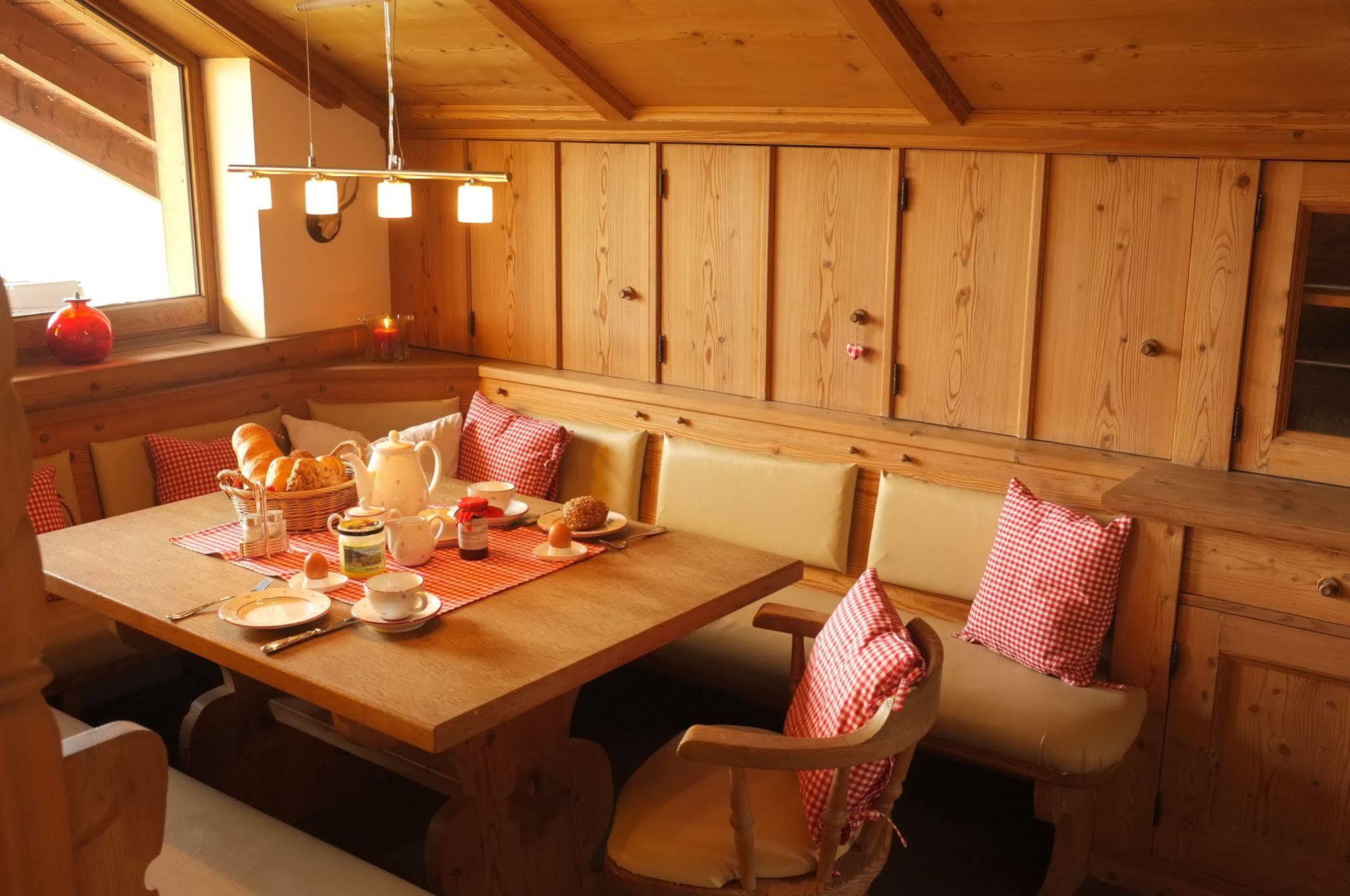 Dreimaederlhaus - Das Vegetarische Boutique Hotel Fussen Ngoại thất bức ảnh
