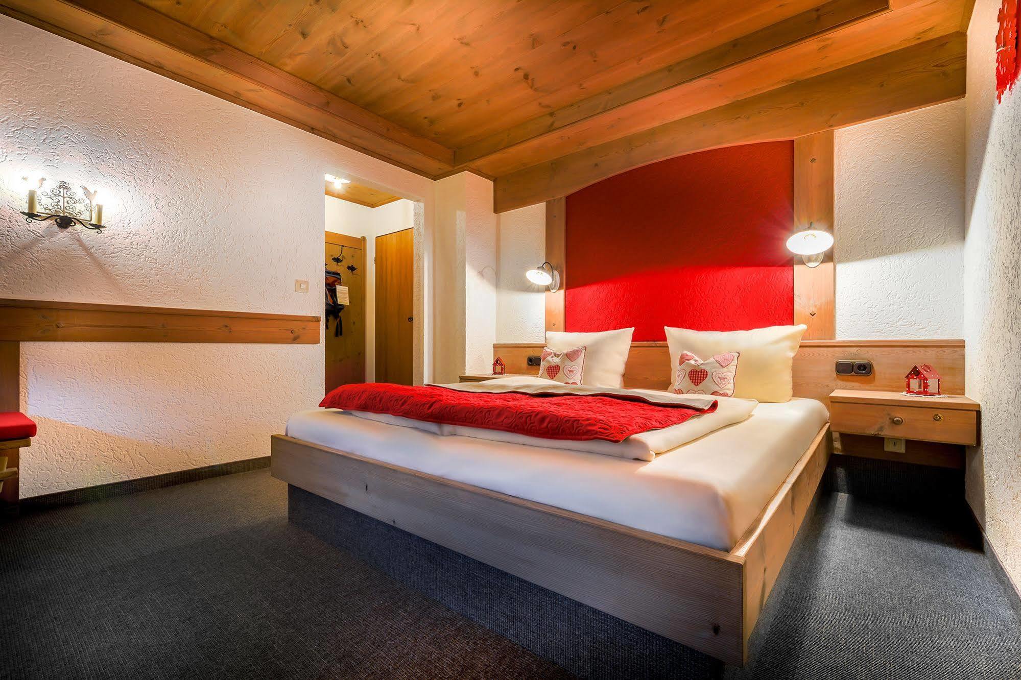 Dreimaederlhaus - Das Vegetarische Boutique Hotel Fussen Ngoại thất bức ảnh